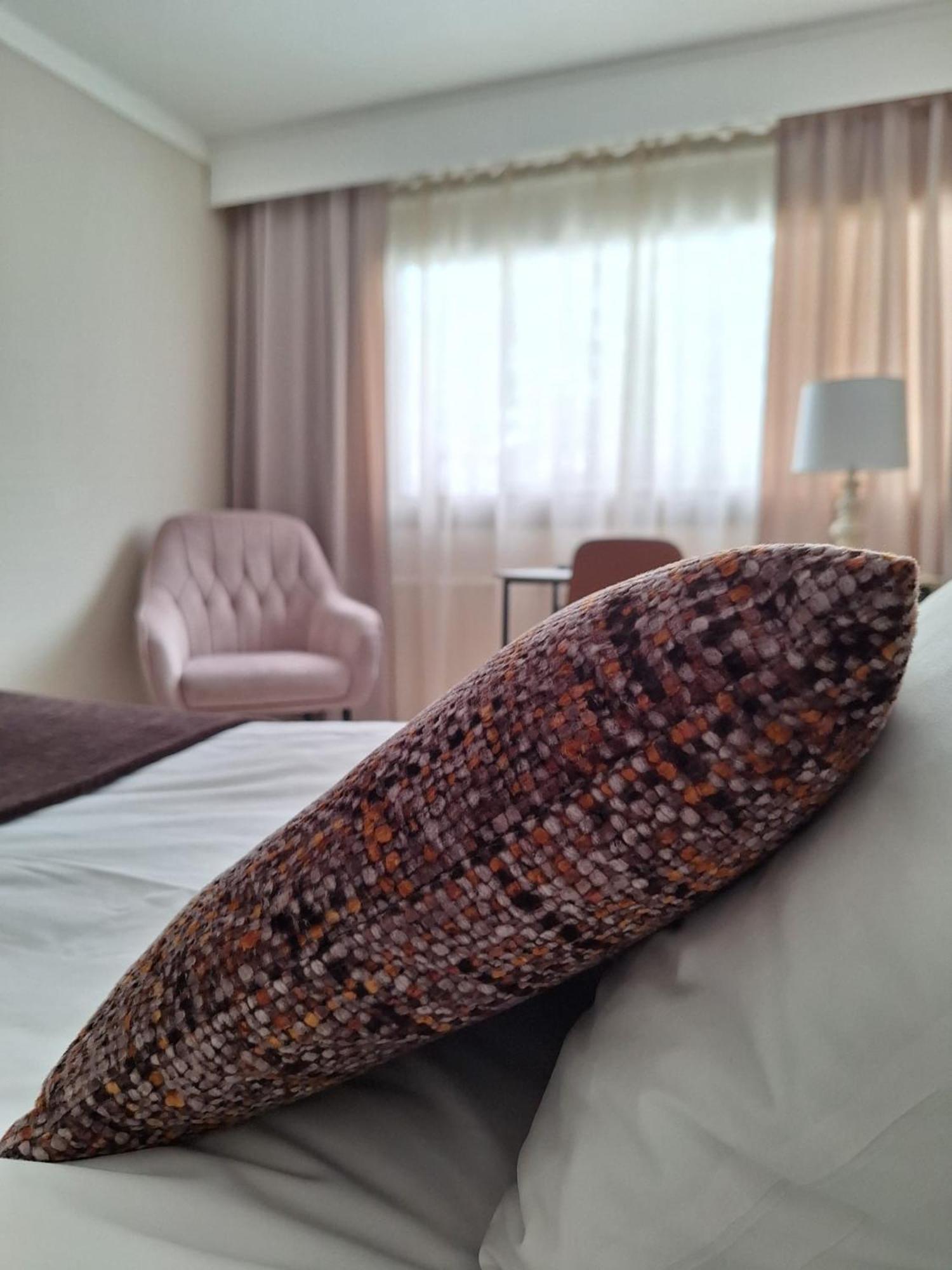 Hotel Kaeenpesae Юлівієска Екстер'єр фото