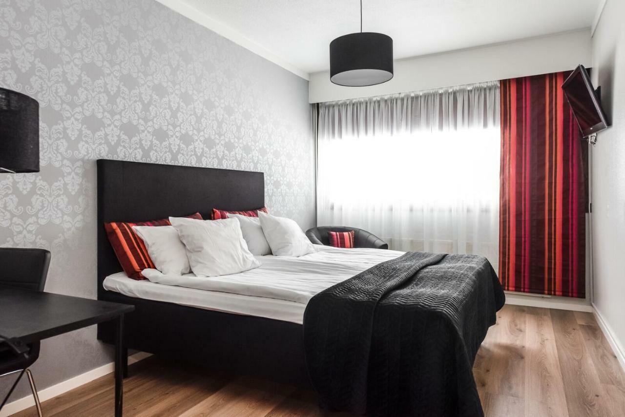 Hotel Kaeenpesae Юлівієска Екстер'єр фото